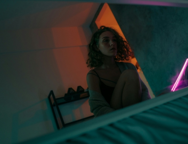 „Elsírtam magam, amikor láttam egy srácot, aki hasonlított az exemre.” – Szakítás után: mikor vagyunk készen egy új kapcsolatra?