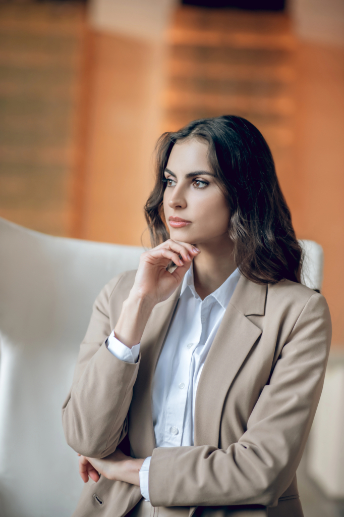 Femme d'affaires élégante