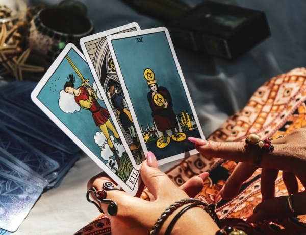 Ez a Tarot lap kísér végig a tavaszi hónapokban a csillagjegyed szerint