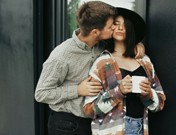 Hogyan vidítsd fel a párod, ha rossz kedve van? – Gesztusok, amik csodát tehetnek