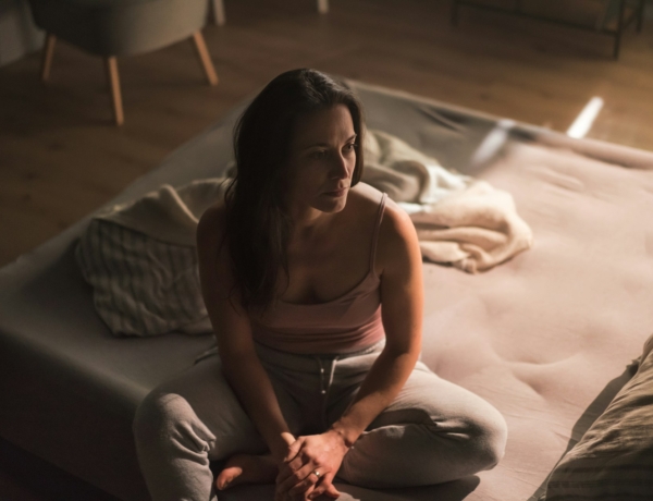 „Rájött a kapuzárási pánik és minden spórolt pénzünket elköltötte.” – Miért válnak el olyan sokan a késő 30-as, korai 40-es éveikben?