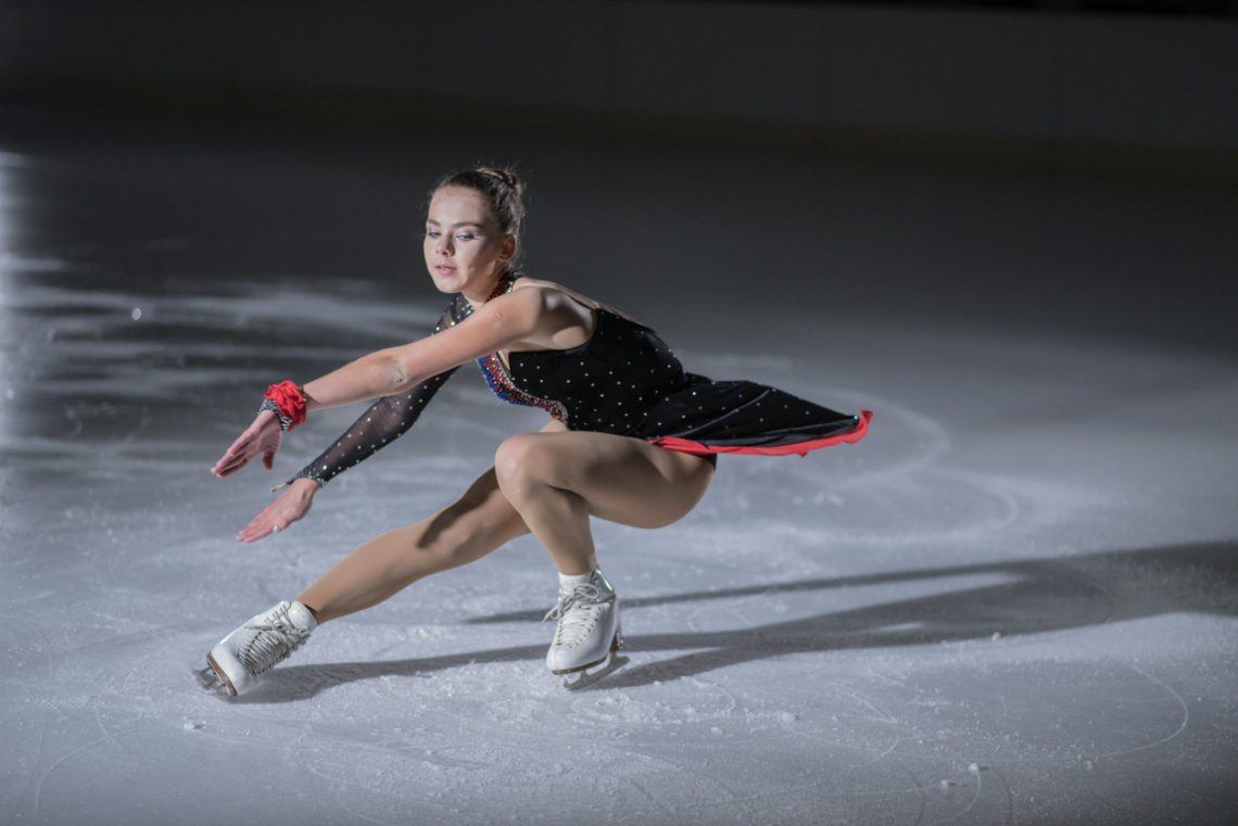 A mellbimbó nem látszódhat – 4 szabály, amit nem ismertél a műkorcsolyázók ruhájával kapcsolatban