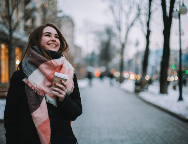 Miért más a kávé íze egy kihalt főtéren a tél szürke hétköznapjain?