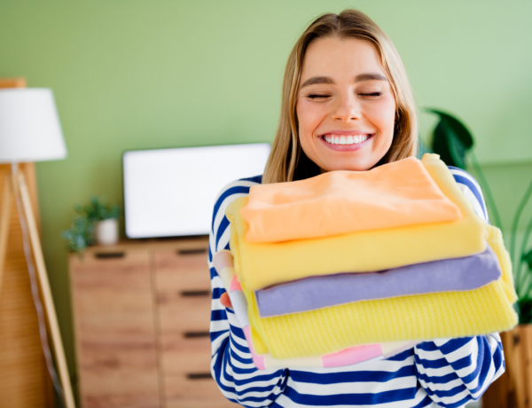 Így száríts gyorsan ruhákat télen: beltéri trükkök, amik napfény nélkül is működnek