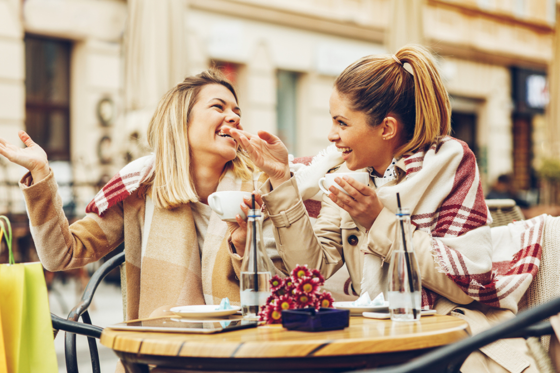 Napi horoszkóp 2026. február 22.: izgalmakkal teli vasárnapra számíthatsz