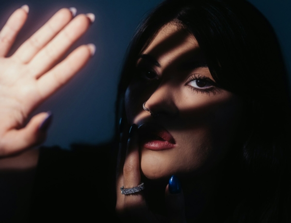 „Azt hitték, Carrie Bradshaw-k lesznek, de csak szorongást kaptak.” Szexmunkások véleménye a millennial feleségek különböző archetípusairól