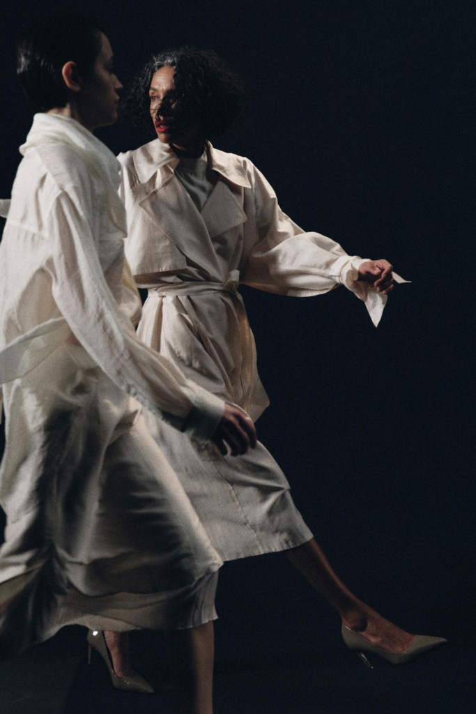 ZARA Trench lucido
