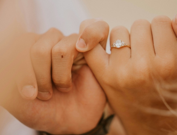 Őszintén? Kicsit ítélkezem, ha valódi gyémánt gyűrűd van a laboratóriumi helyett