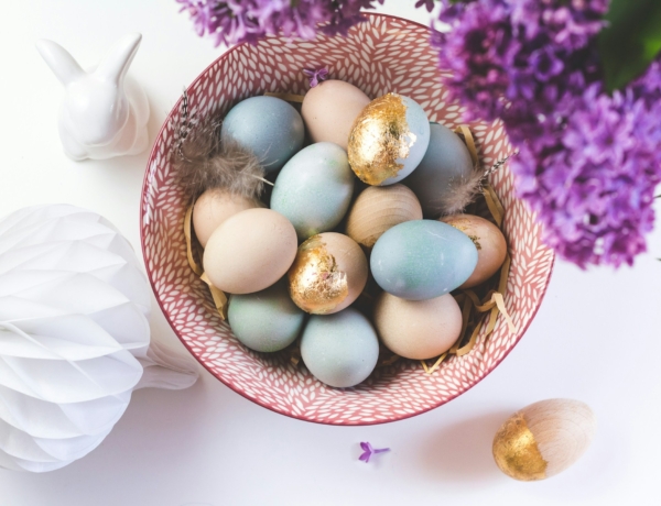 Így fess pasztell vagy neonszínű tojásokat – Mutatjuk a biztos módszert