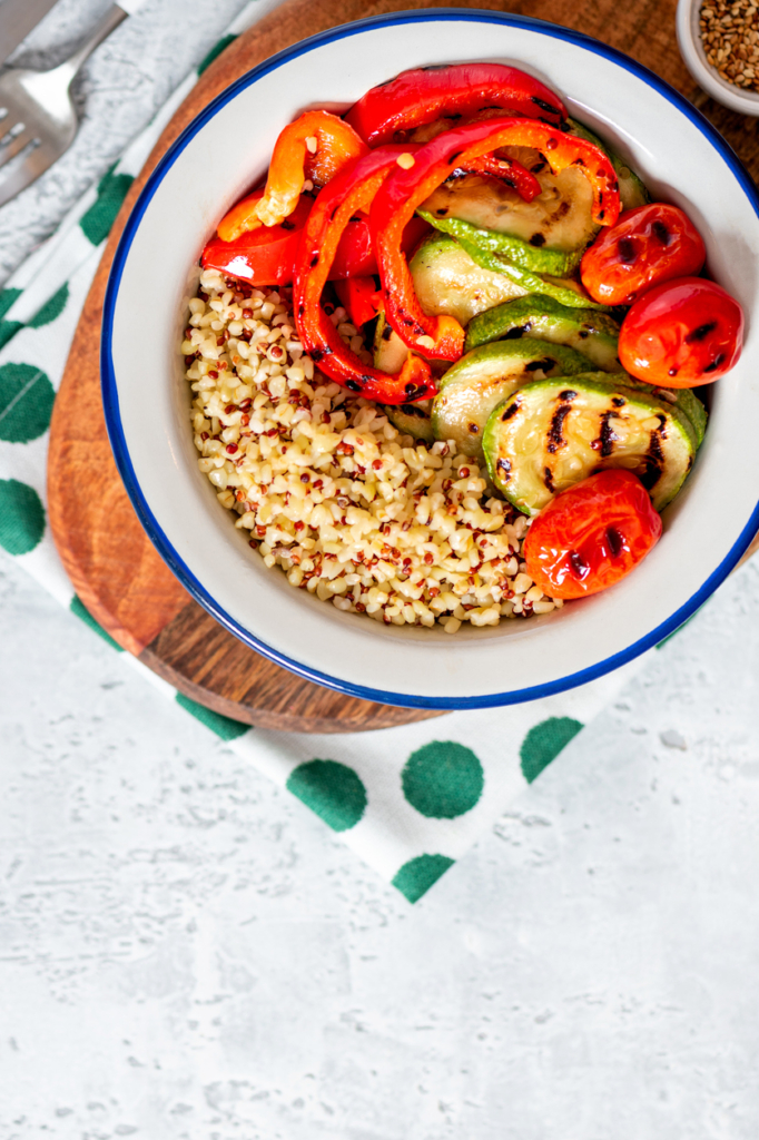 Quinoa saláta grillezett zöldségekkel