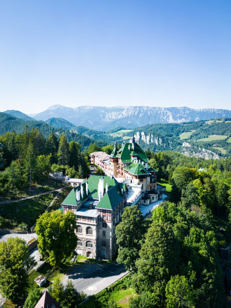 Semmering régió panorámája Ausztriában
