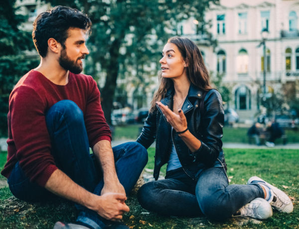 Lehet túl sokat kommunikálni egy kapcsolatban? A terapeuták szerint igen