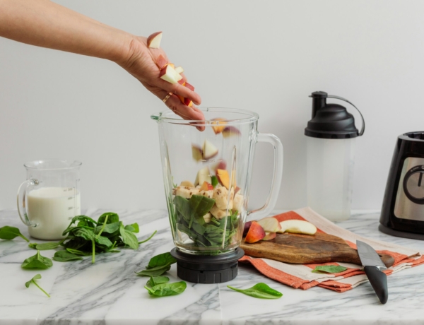 3 gyors és energetizáló smoothie recept, amivel jól indul a reggel