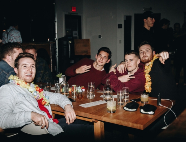 „Sosem bízz egy férfiban, aki kedves hozzád.” – Férfiak tanácsai nőknek, hogy felismerhesd a valódi szándékokat