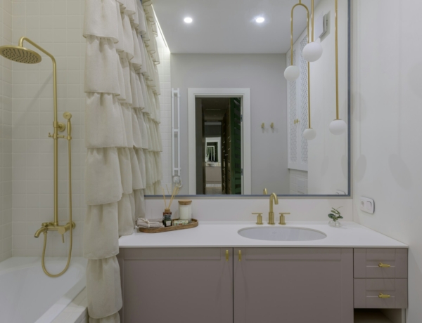 Az 5 legrosszabb szín kis fürdőkbe, amiktől a tervezők is óva intenek