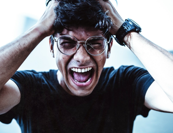 „Csináld azt, amit a hajvonalad és húzódj vissza szépen.” – Mit mondtál egy férfinak, amitől azonnal dühbe jött?