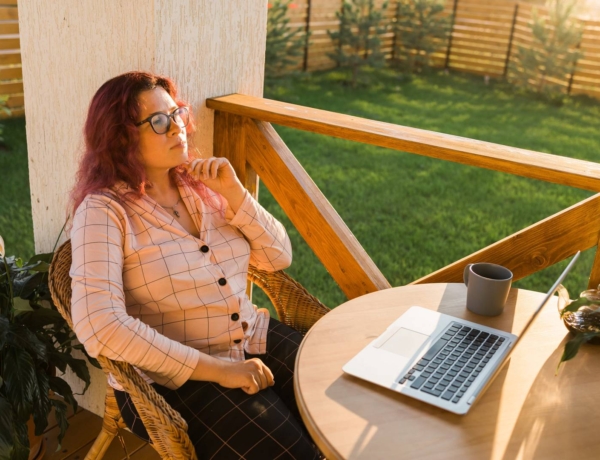 Már nem csak bent dolgozunk: a egyre inkább a teraszra visszük a home office-t