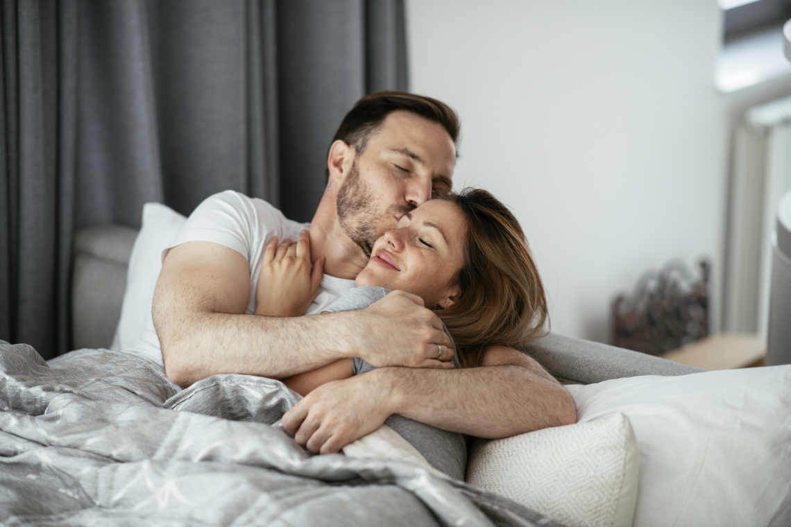5 viselkedésforma, amit a pasid akkor csinál, amikor komolyan tervezi veled a jövőt