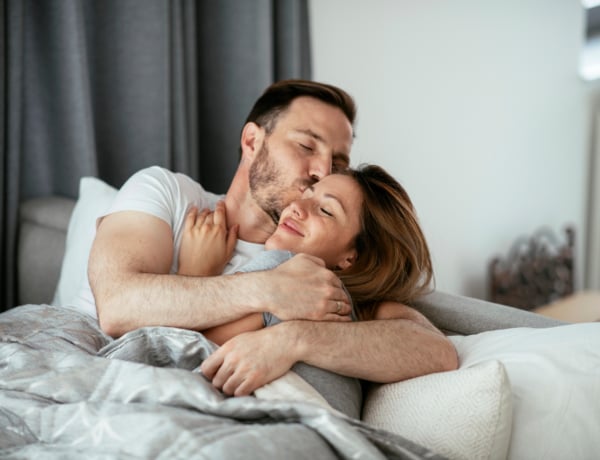 5 viselkedésforma, amit a pasid akkor csinál, amikor komolyan tervezi veled a jövőt