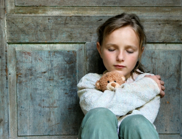 „Senki nem jött el a szülinapjára” Miért nincsenek barátai az egyke gyerekemnek?