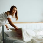 Soha ne vesd be az ágyad azonnal ébredés után – az orvos szerint ezért jobb, ha vársz vele