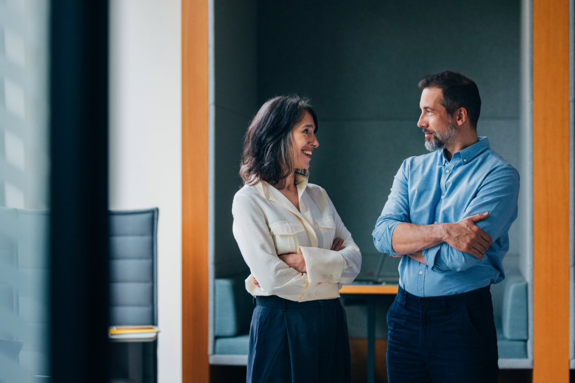 A testbeszéd, ami ellened dolgozik, miközben próbálsz jó benyomást kelteni