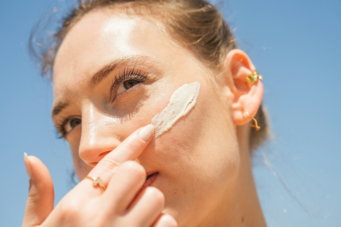 Repülés előtti skincare – 8 must-have a hidratált bőrért