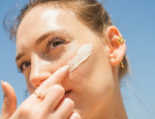 Repülés előtti skincare – 8 must-have a hidratált bőrért