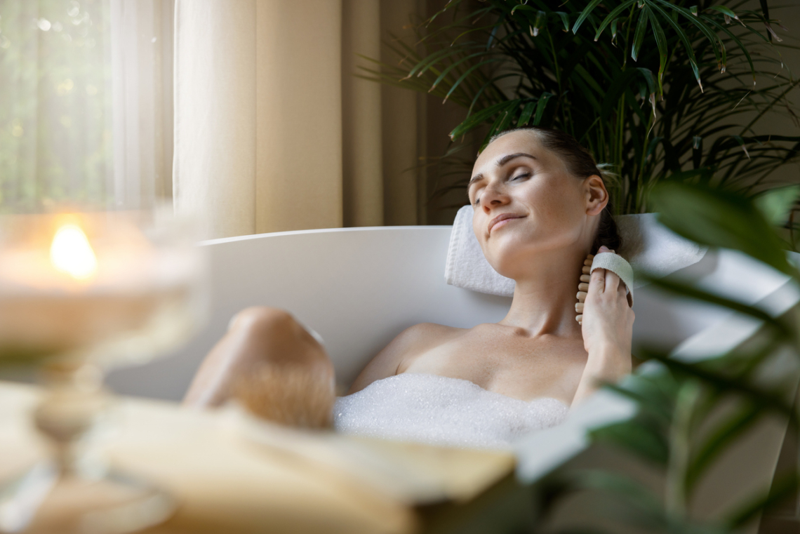 Tavaszzáró spa otthon: így teremts luxus pihenést a saját fürdődben egyszerűen