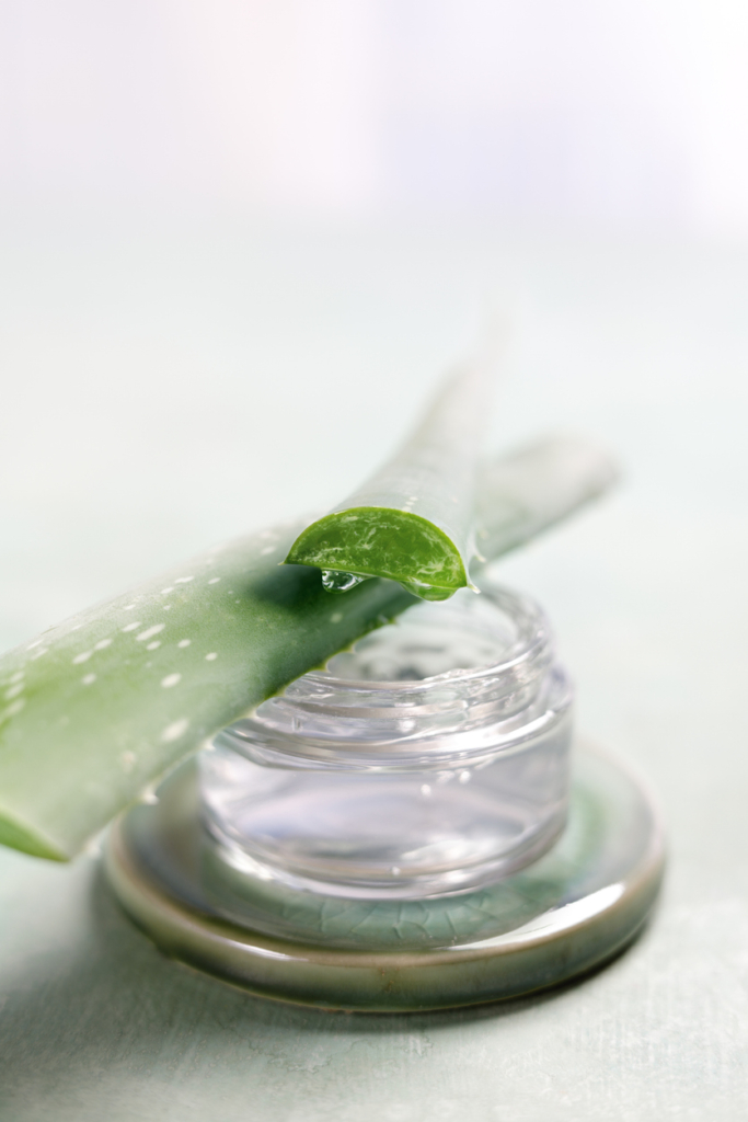 Aloe verás arcgél tégelyben