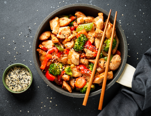 6 ízletes egyserpenyős recept, ami után mosogatni is alig kell