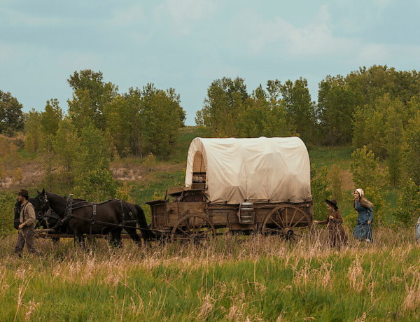 Legendás sorozat tér vissza: itt A farm, ahol élünk Netflix-feldolgozásának előzetese