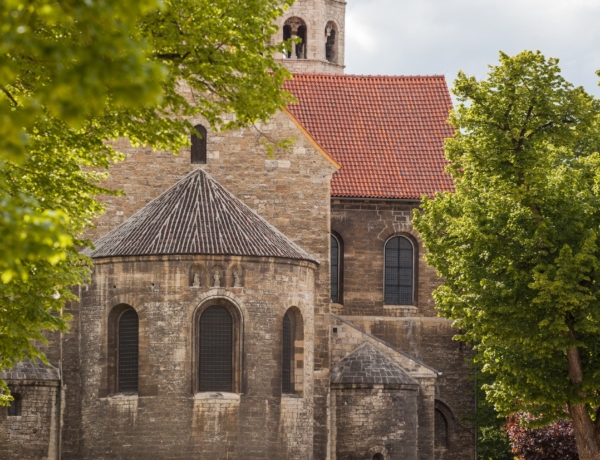 A világ leghosszabb zenei darabja, ami 639 évig tart, és most is szól egy német templomban