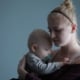 „Arra is képtelen voltam, hogy megetessem” – Megrázó történetek a szülés utáni depresszióról