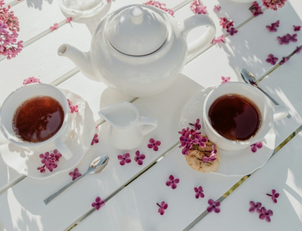 5 gyógynövényes tea, ami erősíti a női teremtő energiáidat