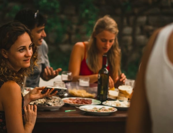 „Eszem ágában nincs már pakolni senki után” – Miért nem várnak már vendégeket a nők 30 év felett?