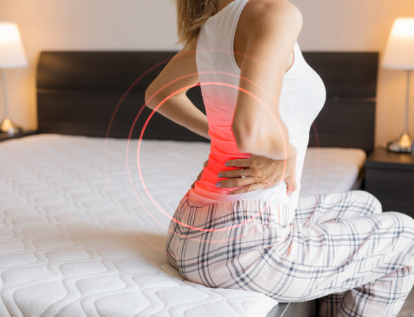 Neked is fáj a hátad menstruáció alatt? Ez a zseniális nyújtó gyakorlat segíteni fog