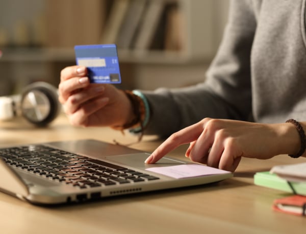 A Netflixtől a felhőig: Így megy el a fizetésed 10%-a online előfizetésekre