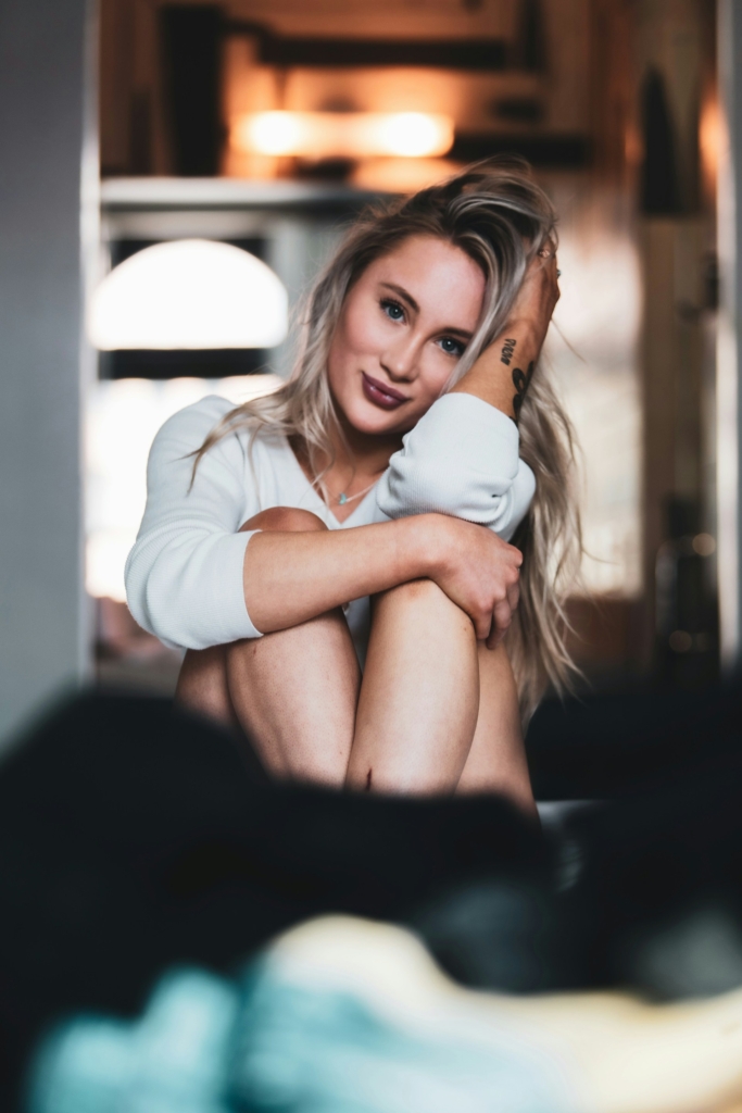 Blonde Frau, Porträt