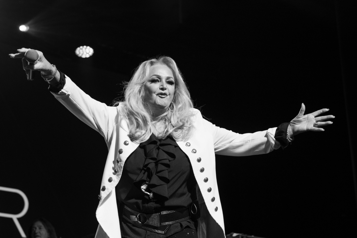 Bonnie Tyler emlékére: búcsú a legendás énekesnőtől, aki örökre beírta nevét a zenetörténelembe