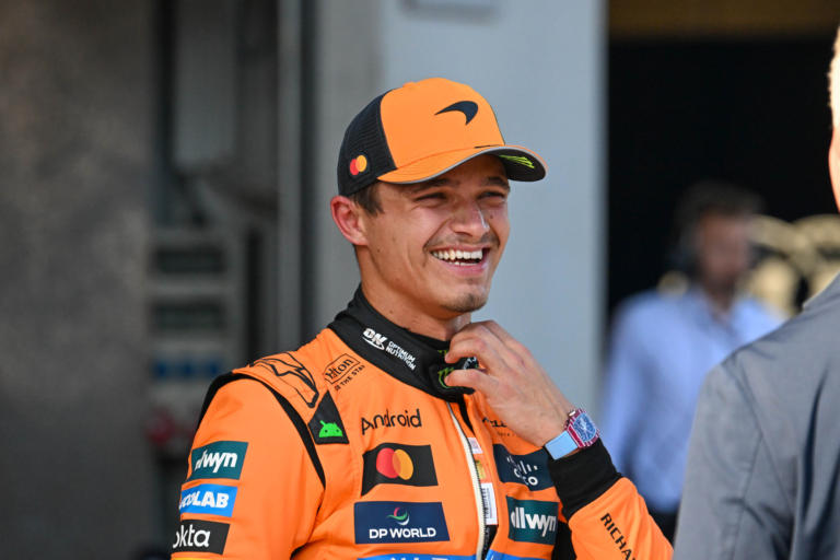 Emlékszel az F1-pilótára, aki összetörte a Herendi porcelánserleget? Lando Norris ma már milliók kedvence