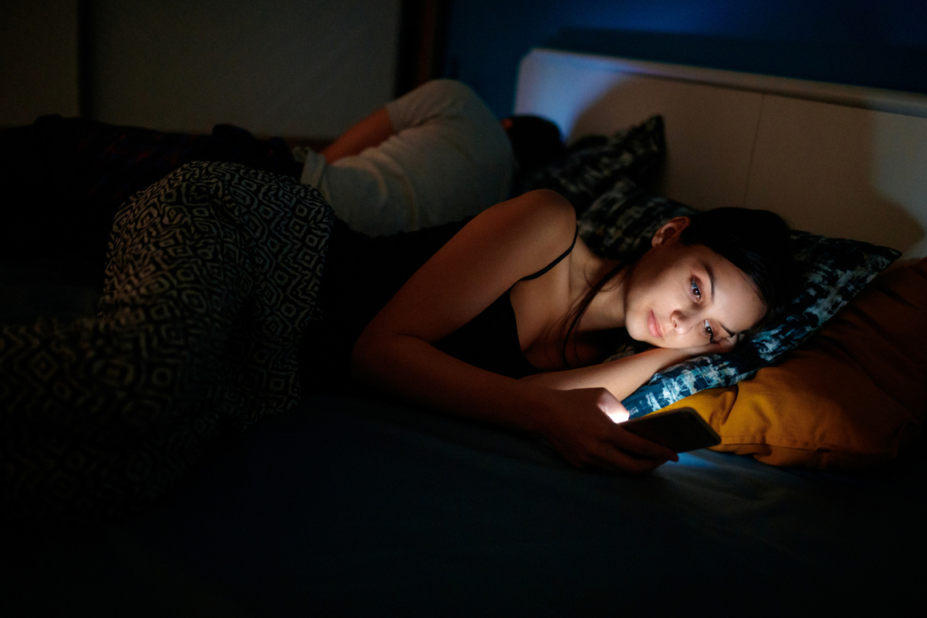3 hétköznapi szokás az ágyban, amivel blokkolod a melatonin termelődését