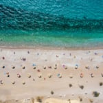 A mesés görög tengerpart, ami olcsóbb, de legalább olyan szép választás lehet, mint Santorini