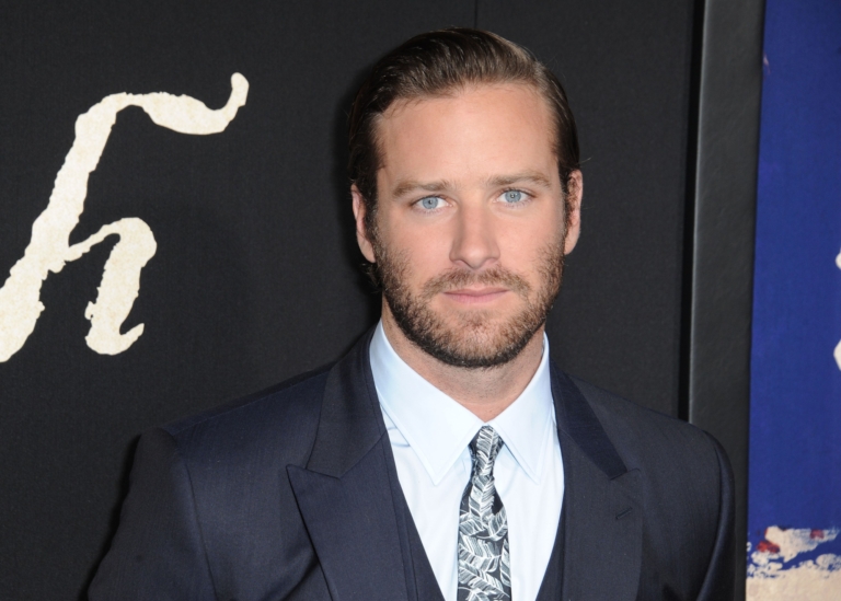 Ünnepelt világsztárból hollywoodi száműzött – visszatérhet még valaha Armie Hammer?