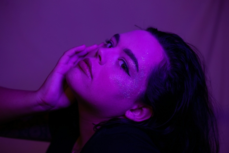 Grown-up glitter: Így viseld a csillámot, hogy elegáns maradj