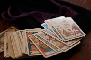 Ha ezt a 3 Tarot kártyát húzod, azonnal változtatnod kell az életeden