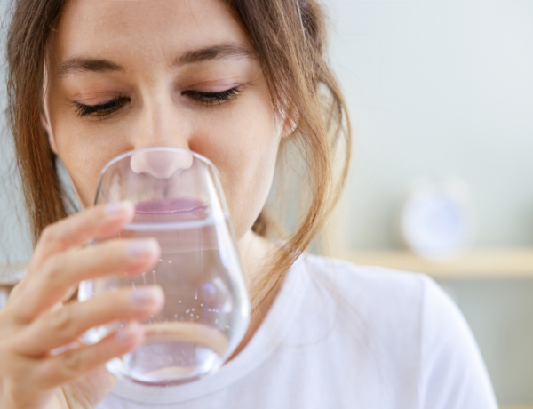 Egész nap 2 liter vizet iszol nyáron? Ezért árthat többet, mint használ