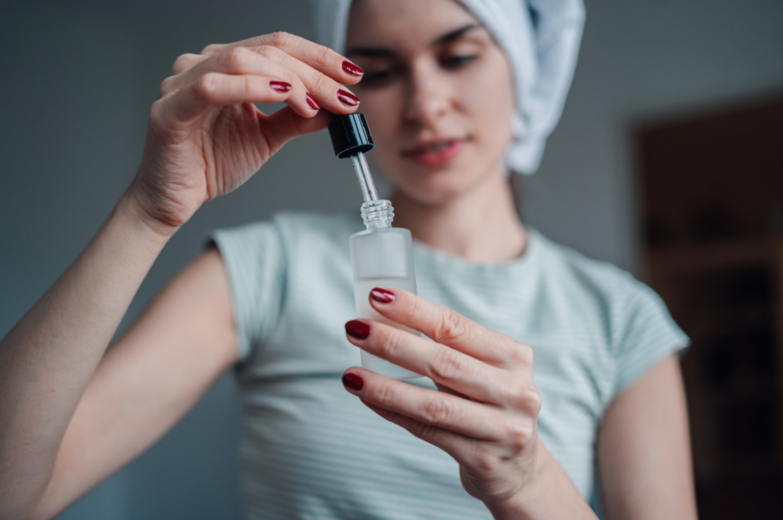 C-vitamin szérum, centella, PDRN – Ezek a nyári bőrápolás új sztárjai