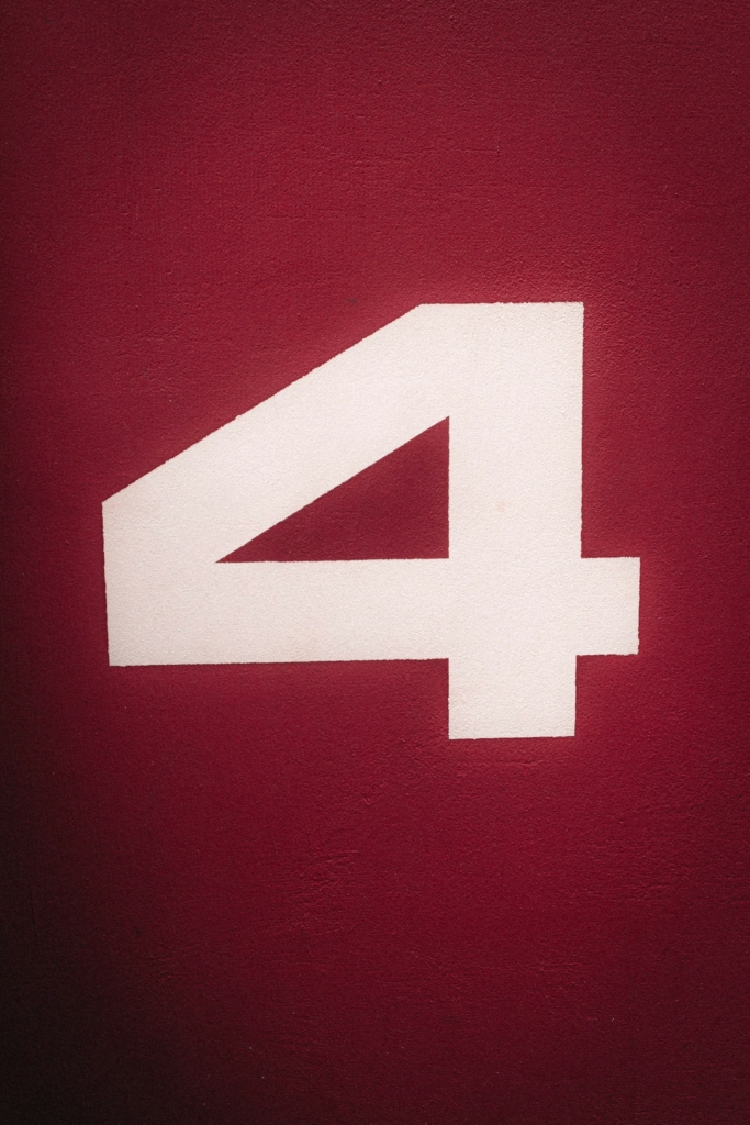 4-es a falon