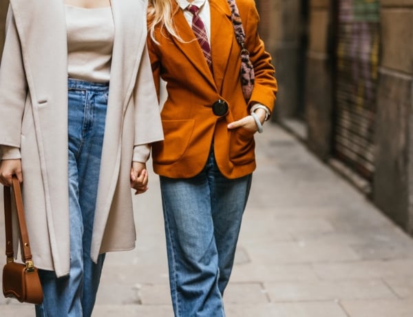 A farmer és blézer örök párosa: így viseld elegánsan idén ősszel
